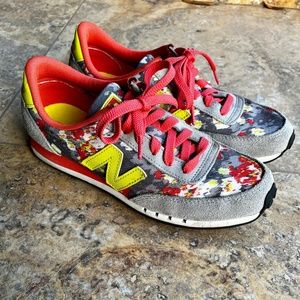 New Balance 410 Floral Blur Running Shoe Sneakers Gray/Pink/Yellow Women's 7 B